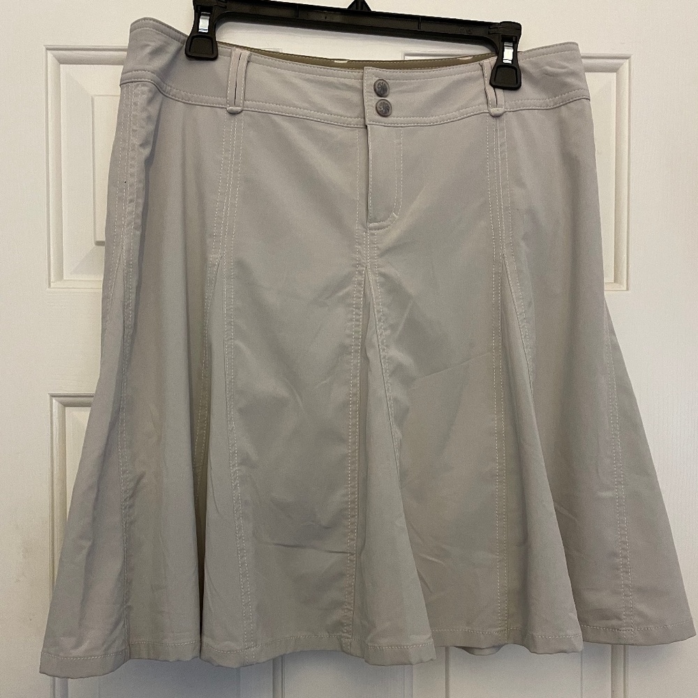 ATHLETA khaki performance SKort--Sz 10